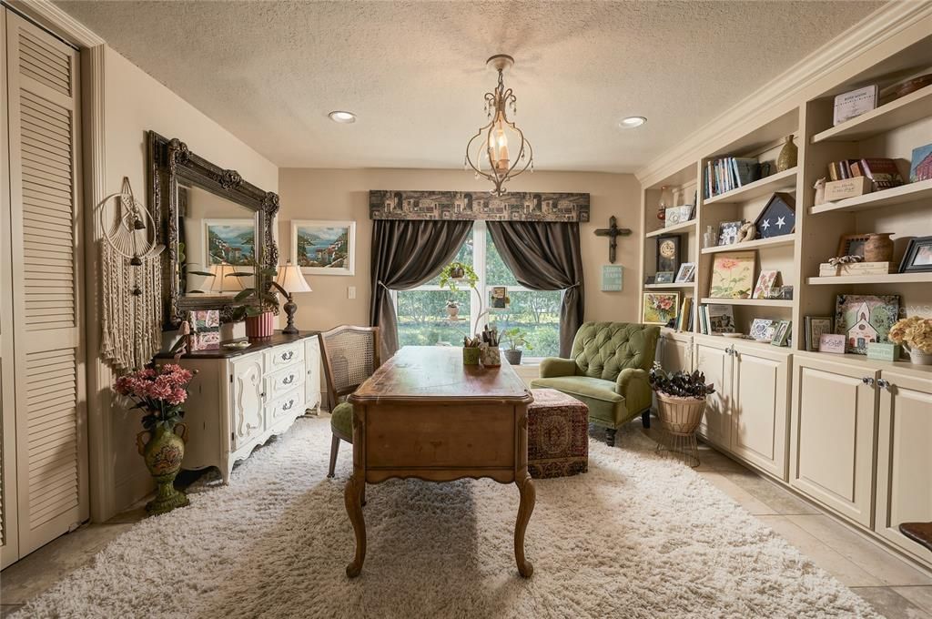 For Sale: $1,085,000 (4 beds, 4 baths, 4147 Square Feet)