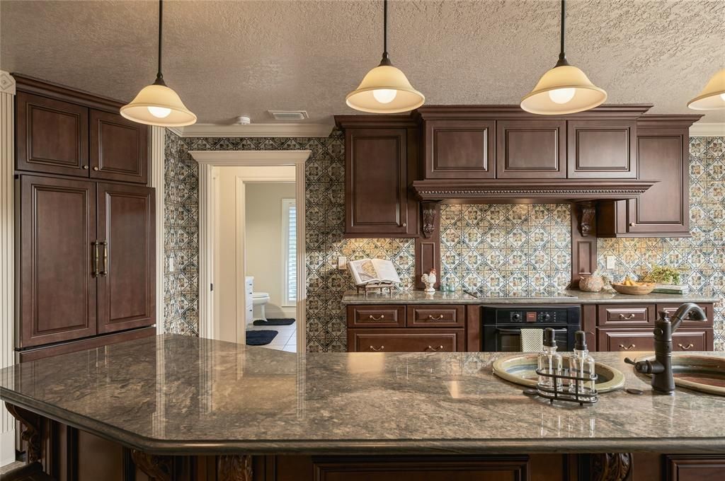 For Sale: $1,085,000 (4 beds, 4 baths, 4147 Square Feet)