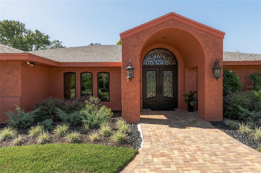 For Sale: $1,085,000 (4 beds, 4 baths, 4147 Square Feet)