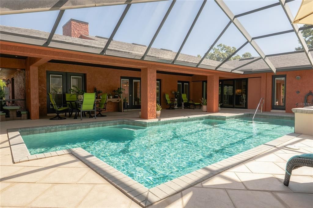 For Sale: $1,085,000 (4 beds, 4 baths, 4147 Square Feet)