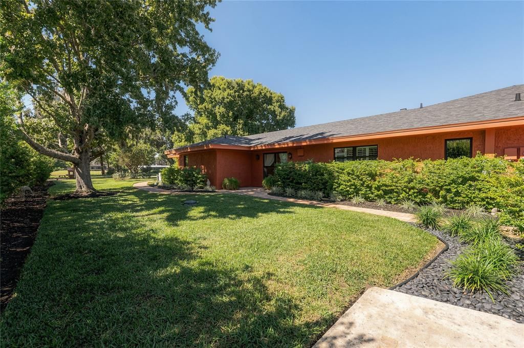 For Sale: $1,085,000 (4 beds, 4 baths, 4147 Square Feet)