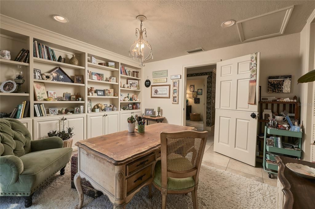 For Sale: $1,085,000 (4 beds, 4 baths, 4147 Square Feet)