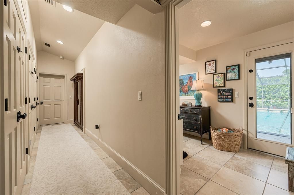For Sale: $1,085,000 (4 beds, 4 baths, 4147 Square Feet)