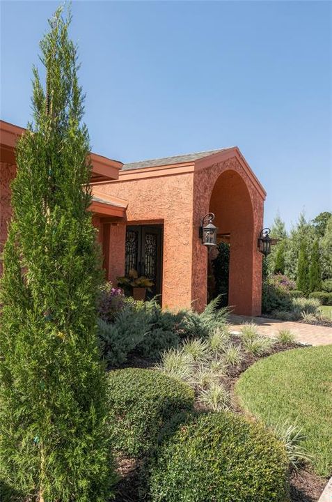 For Sale: $1,085,000 (4 beds, 4 baths, 4147 Square Feet)