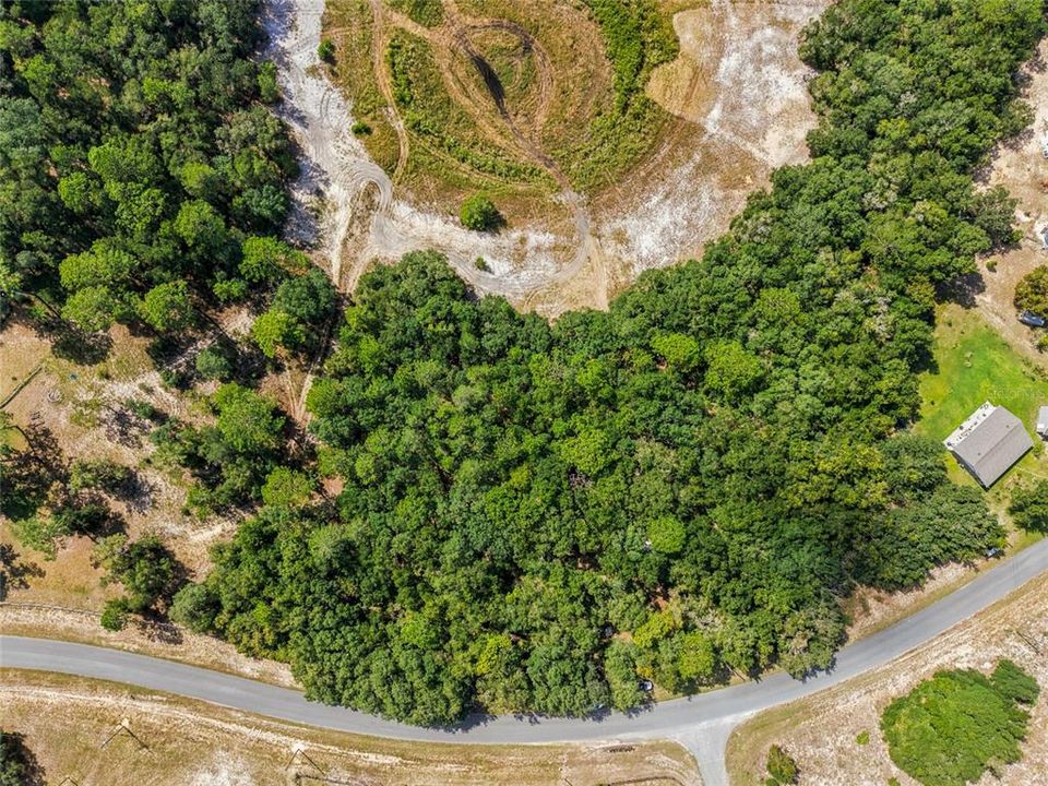На продажу: $149,900 (3.04 acres)