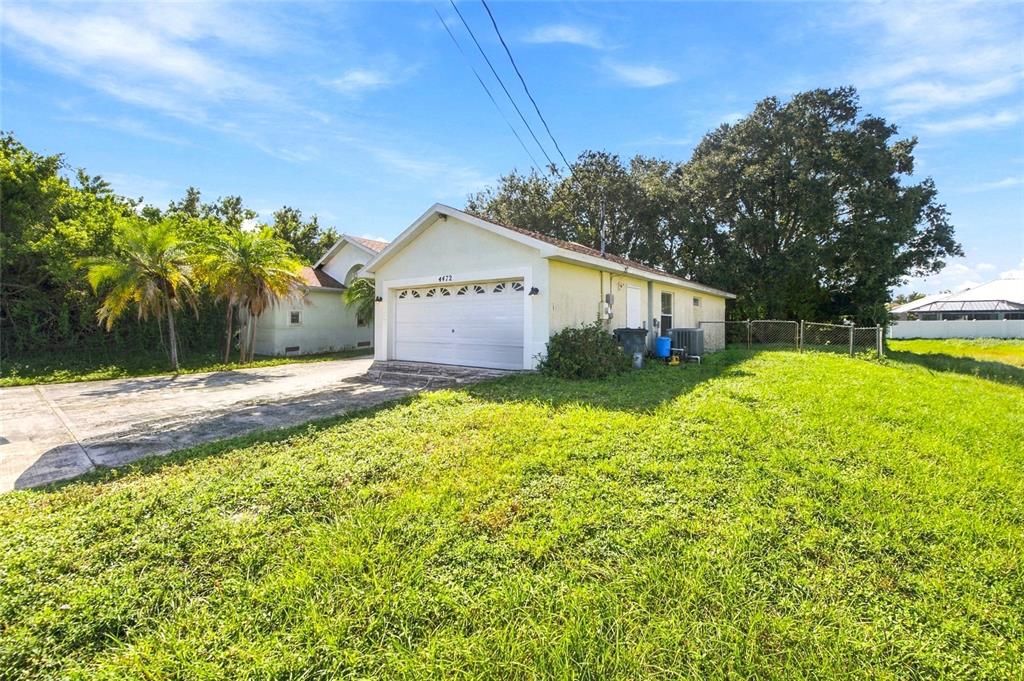For Sale: $339,900 (3 beds, 2 baths, 1807 Square Feet)