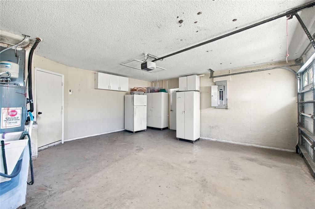 For Sale: $339,900 (3 beds, 2 baths, 1807 Square Feet)