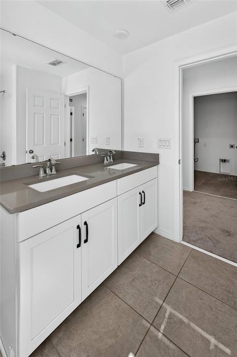 For Sale: $540,000 (3 beds, 2 baths, 2373 Square Feet)