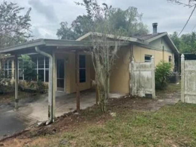 For Sale: $157,500 (3 beds, 2 baths, 1203 Square Feet)