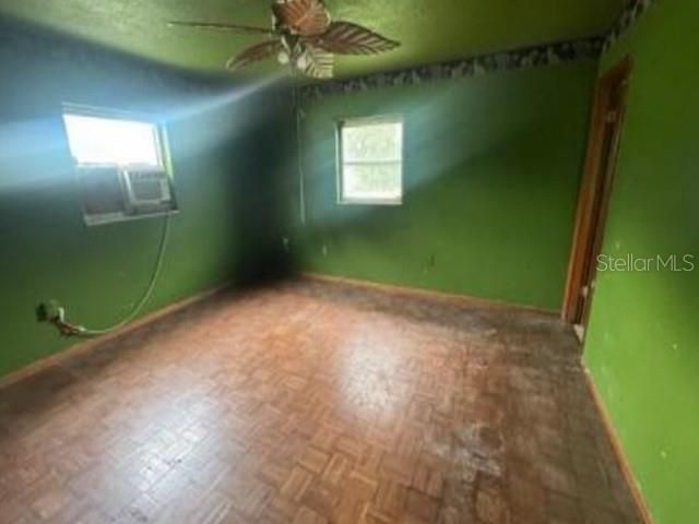 For Sale: $157,500 (3 beds, 2 baths, 1203 Square Feet)