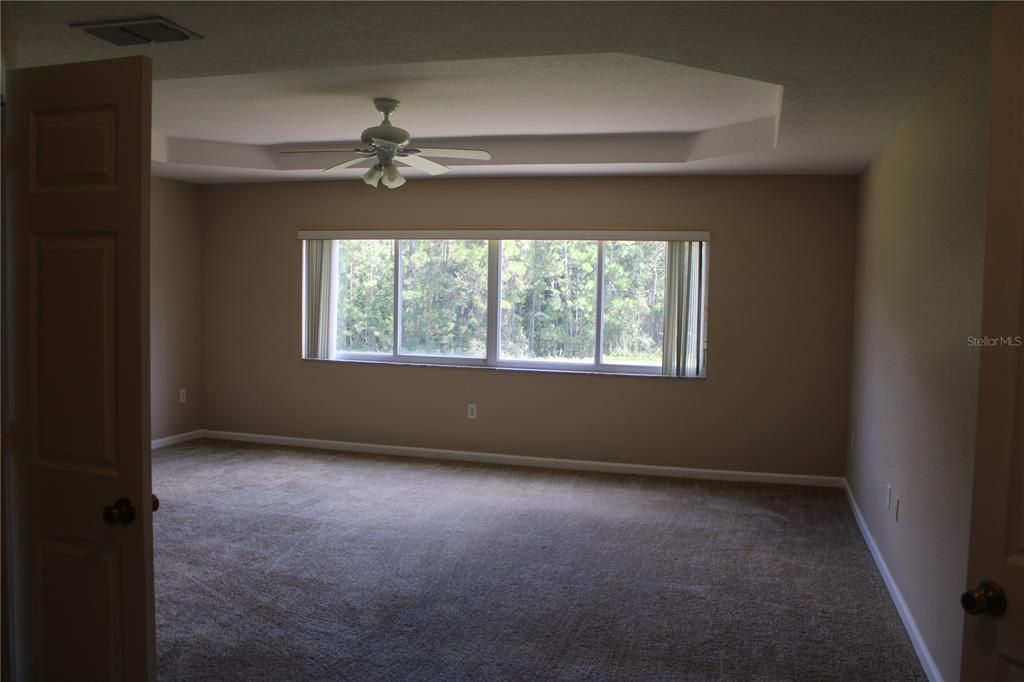 For Sale: $669,000 (4 beds, 3 baths, 2686 Square Feet)