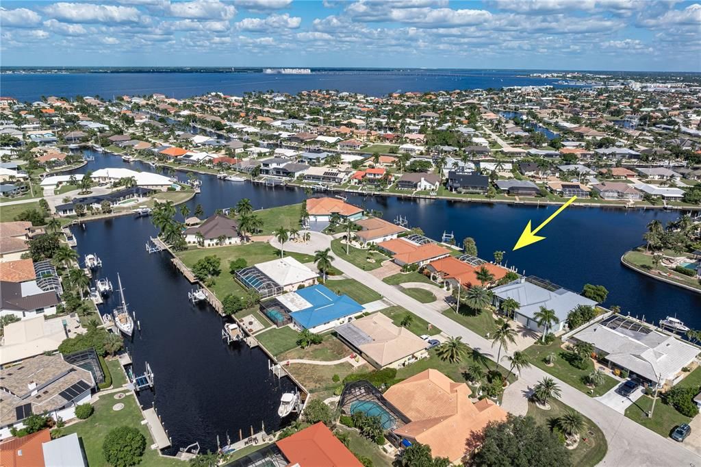 En Venta: $570,000 (3 camas, 2 baños, 2013 Pies cuadrados)