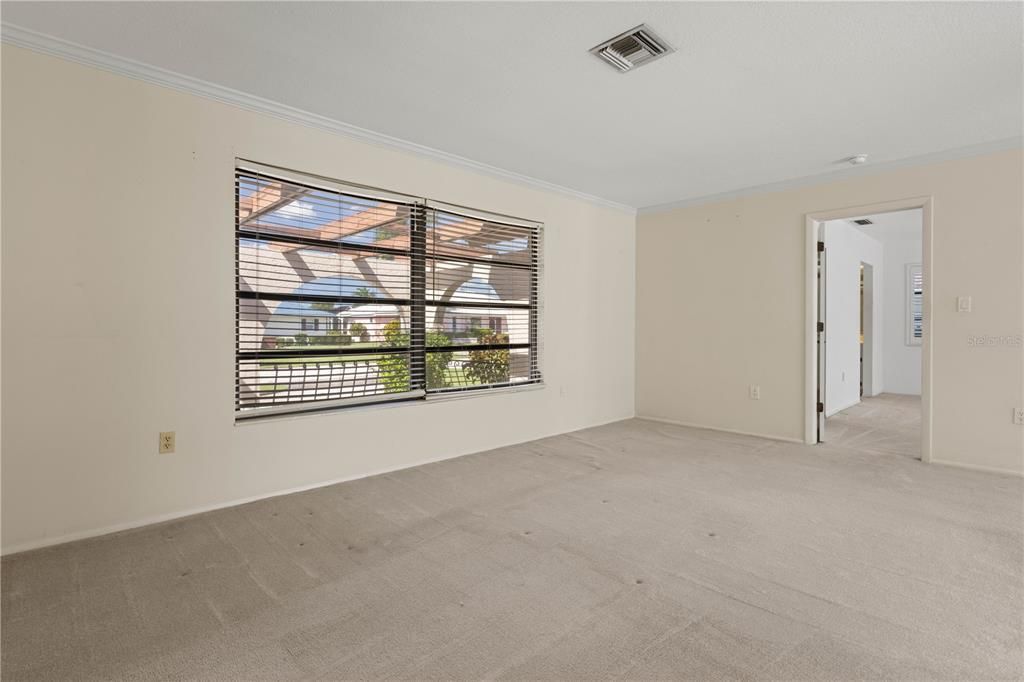 En Venta: $570,000 (3 camas, 2 baños, 2013 Pies cuadrados)