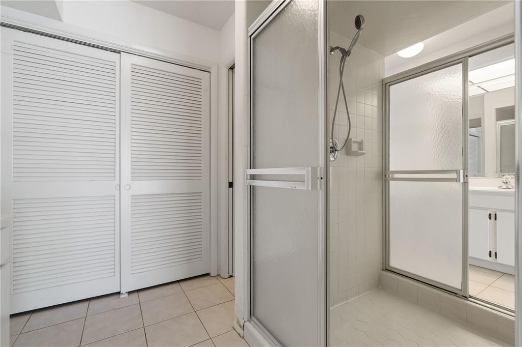 En Venta: $570,000 (3 camas, 2 baños, 2013 Pies cuadrados)
