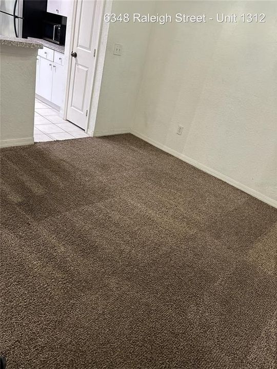 На продажу: $205,990 (2 спален, 2 ванн, 1062 Квадратных фут)
