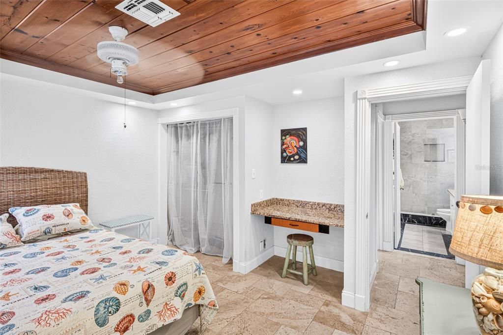For Sale: $1,400,000 (3 beds, 2 baths, 2214 Square Feet)