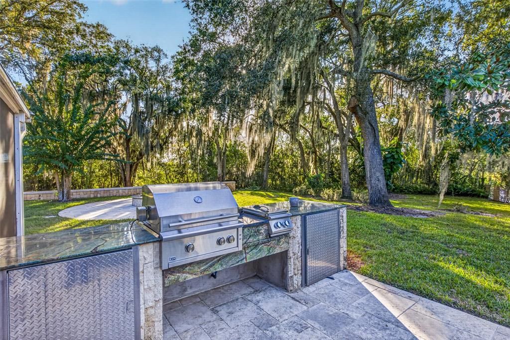 For Sale: $1,400,000 (3 beds, 2 baths, 2214 Square Feet)