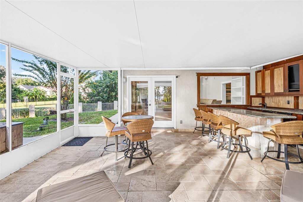 For Sale: $1,400,000 (3 beds, 2 baths, 2214 Square Feet)
