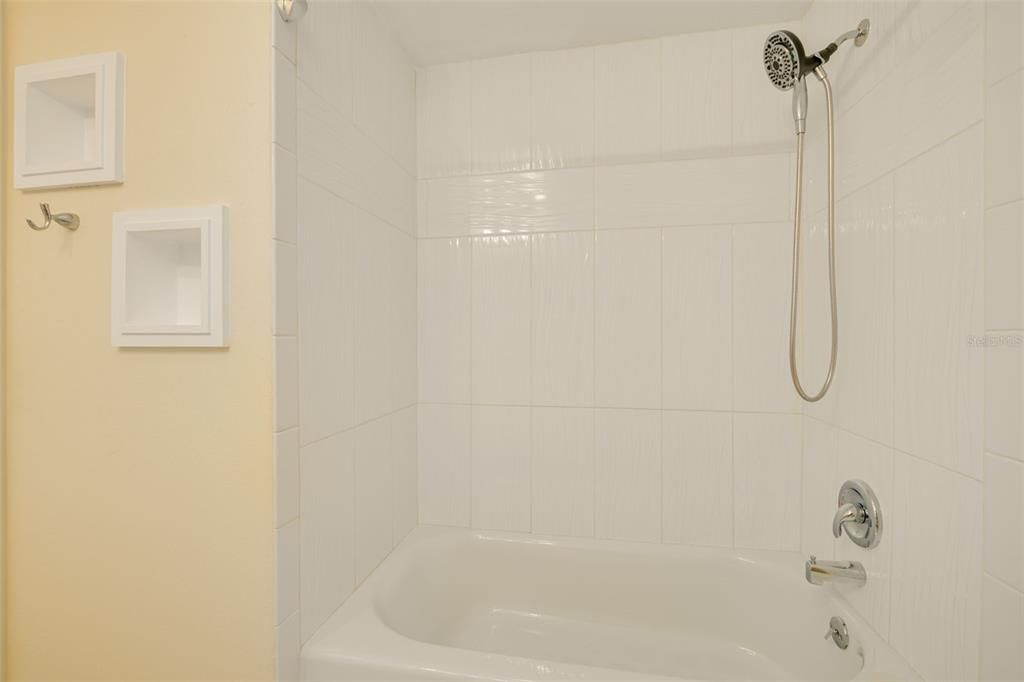 For Sale: $525,000 (3 beds, 2 baths, 1114 Square Feet)