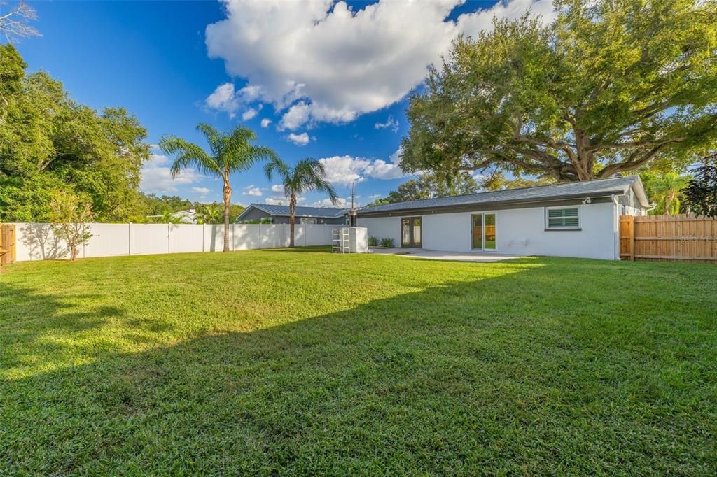 For Sale: $525,000 (3 beds, 2 baths, 1114 Square Feet)