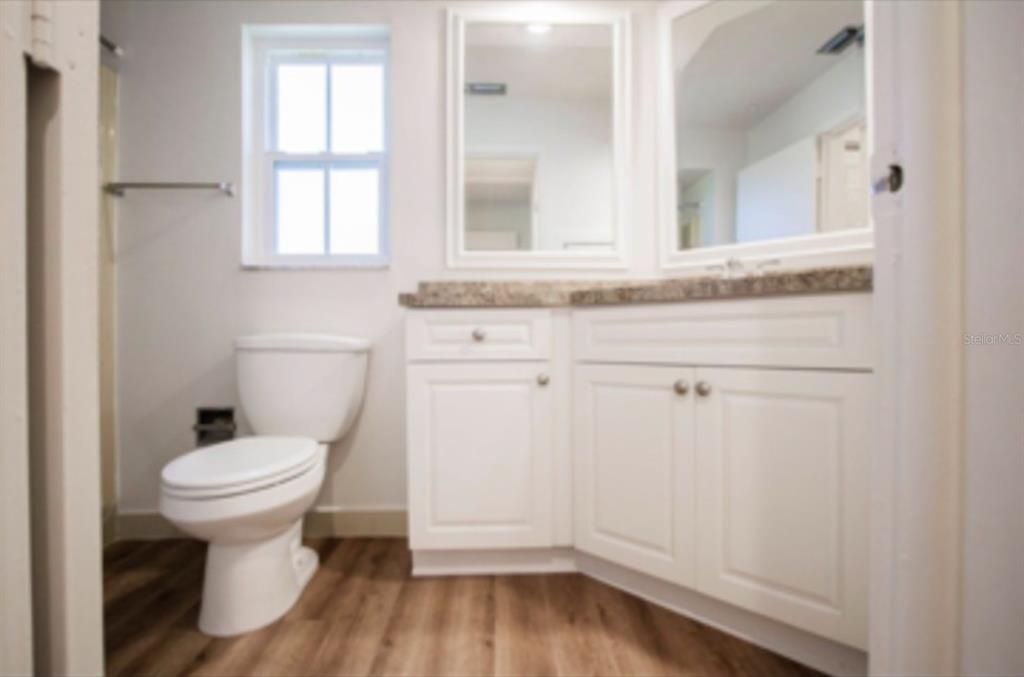 For Sale: $223,000 (2 beds, 2 baths, 1278 Square Feet)