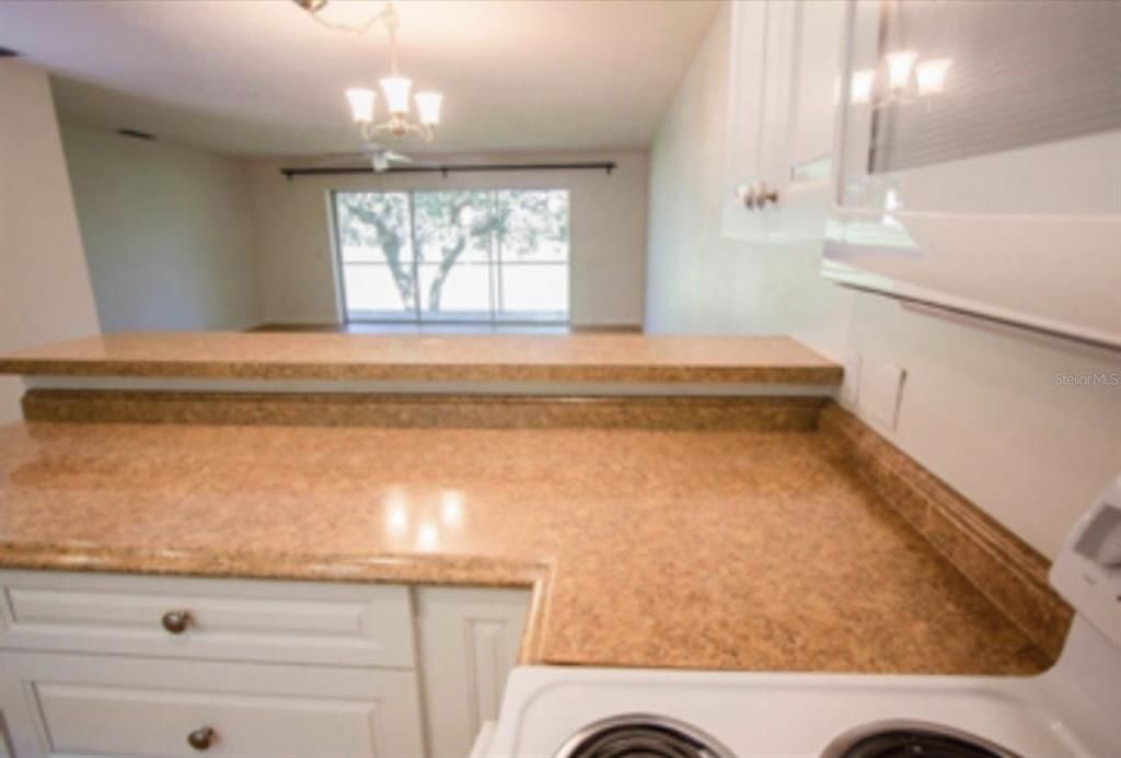 For Sale: $223,000 (2 beds, 2 baths, 1278 Square Feet)