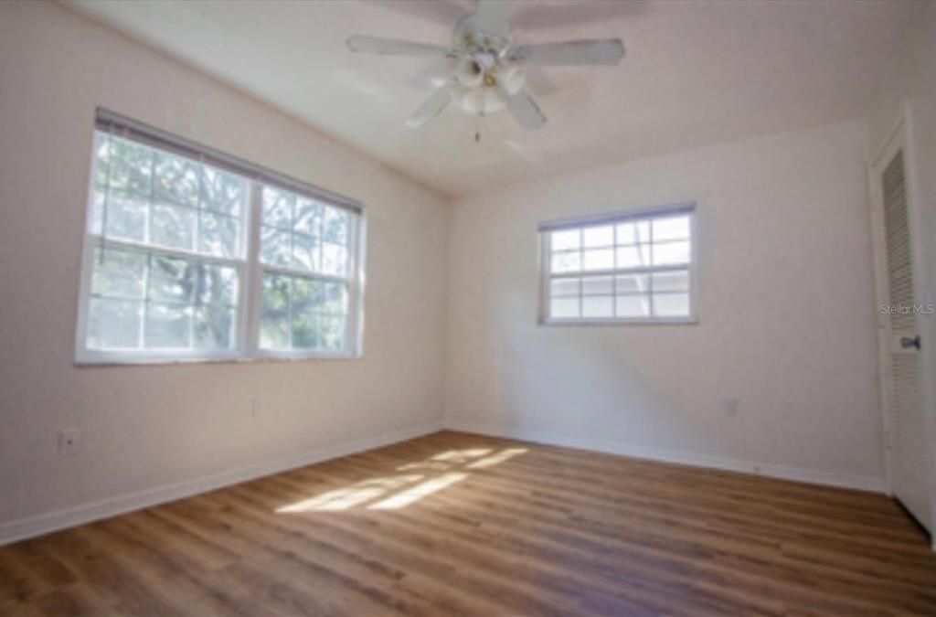 For Sale: $223,000 (2 beds, 2 baths, 1278 Square Feet)