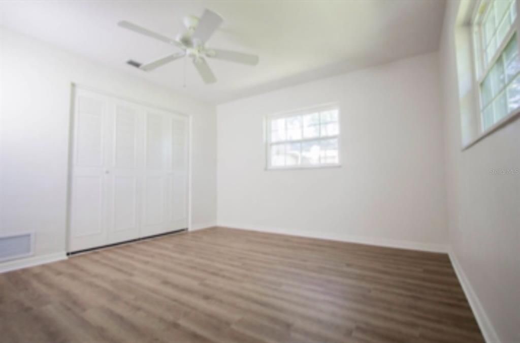 For Sale: $223,000 (2 beds, 2 baths, 1278 Square Feet)