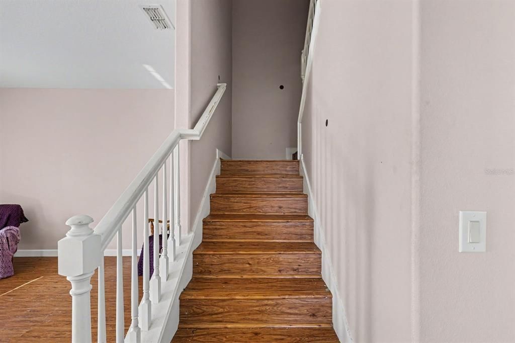 For Sale: $399,900 (3 beds, 2 baths, 1751 Square Feet)