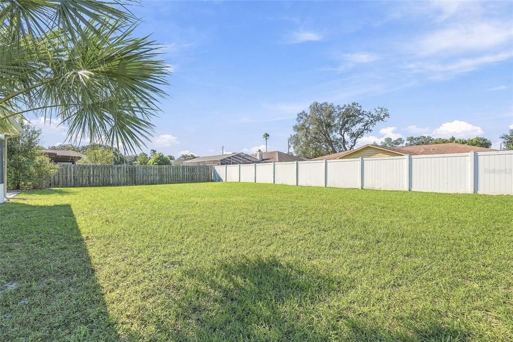 For Sale: $269,900 (2 beds, 2 baths, 1190 Square Feet)