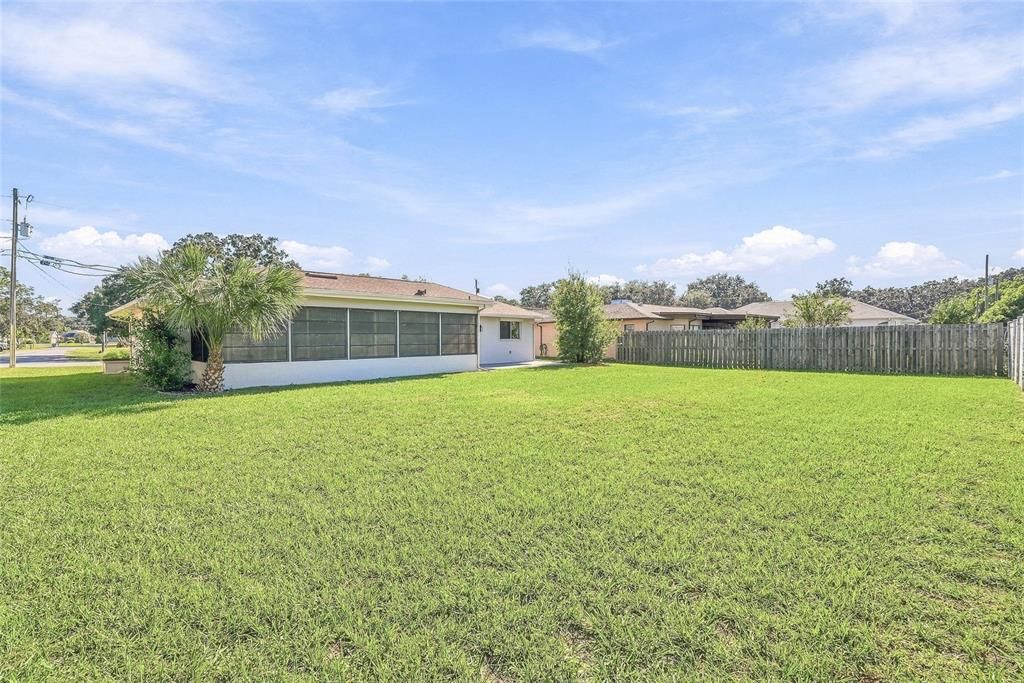 For Sale: $269,900 (2 beds, 2 baths, 1190 Square Feet)