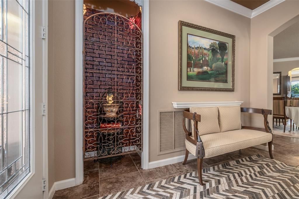 For Sale: $365,000 (2 beds, 2 baths, 1839 Square Feet)