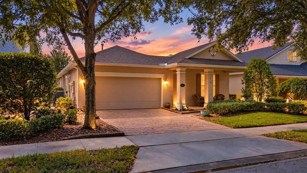 For Sale: $365,000 (2 beds, 2 baths, 1839 Square Feet)