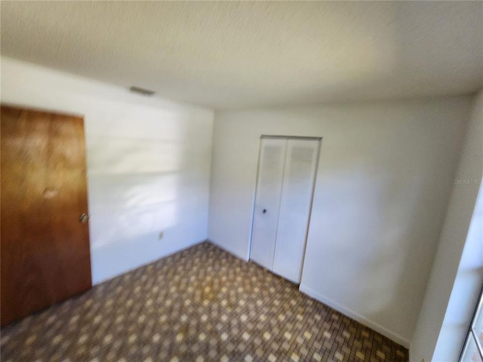 For Sale: $165,000 (3 beds, 1 baths, 1074 Square Feet)