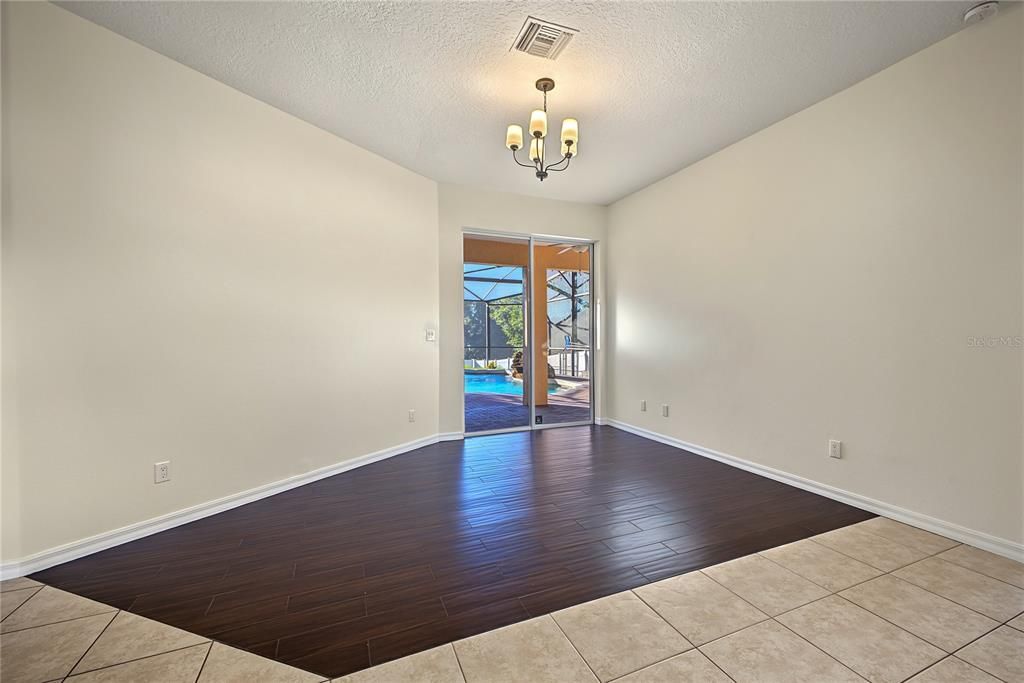 For Sale: $535,000 (4 beds, 3 baths, 2780 Square Feet)