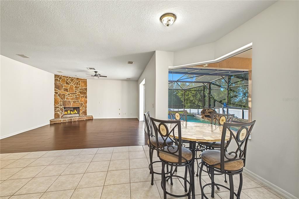 For Sale: $535,000 (4 beds, 3 baths, 2780 Square Feet)