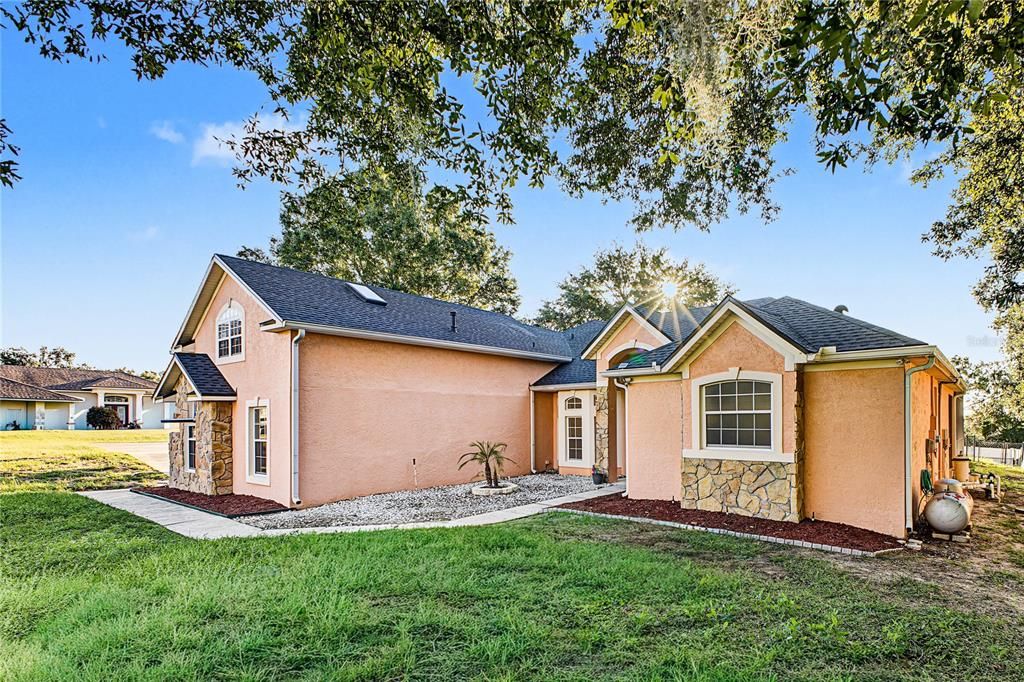For Sale: $535,000 (4 beds, 3 baths, 2780 Square Feet)