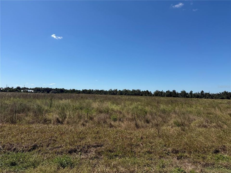 En Venta: $100,000 (2.51 acres)