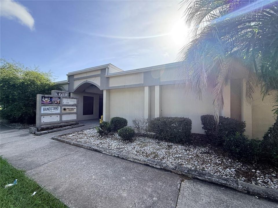 For Sale: $10,500 (0 beds, 0 baths, 864 Square Feet)