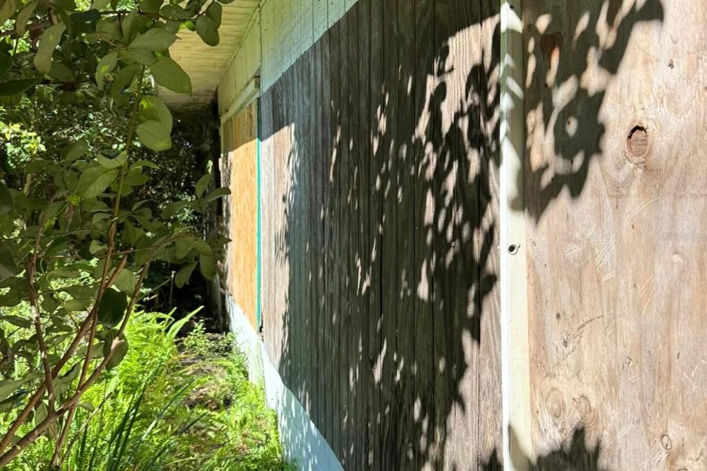 На продажу: $285,000 (4 спален, 2 ванн, 924 Квадратных фут)