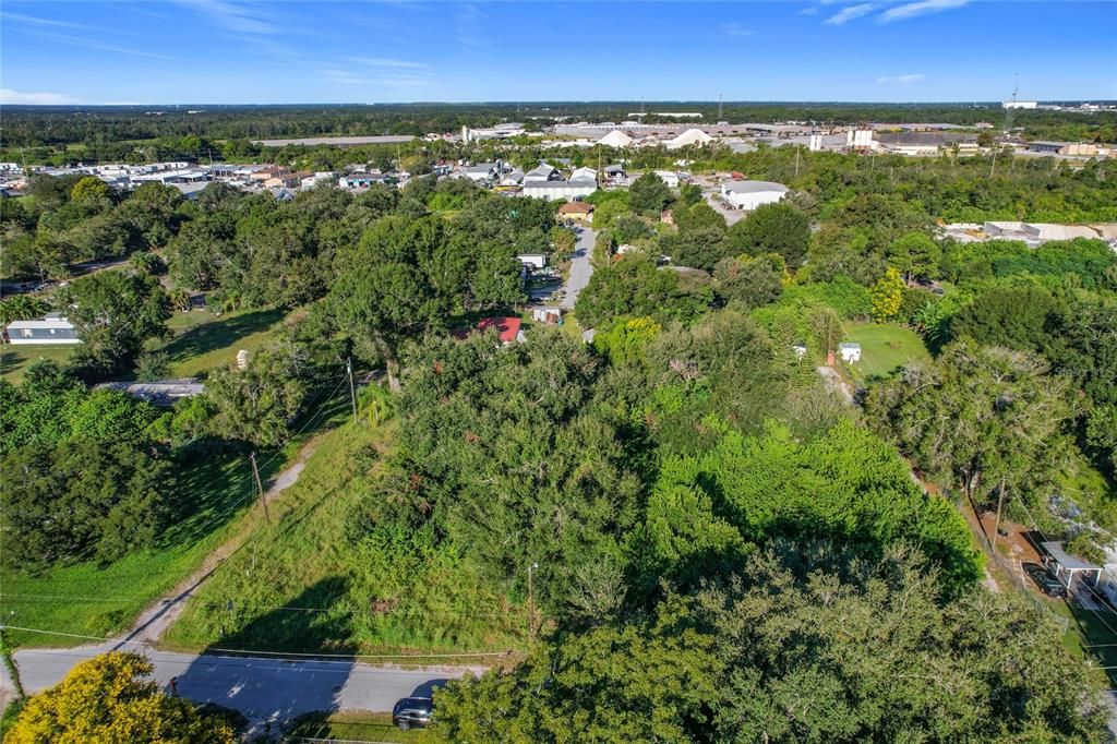 На продажу: $180,000 (0.68 acres)
