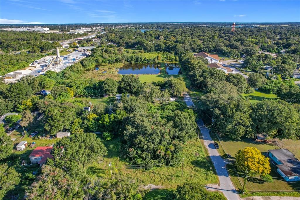 На продажу: $180,000 (0.68 acres)