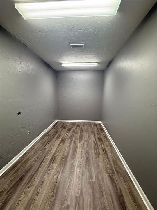 For Sale: $11,100 (0 beds, 0 baths, 864 Square Feet)