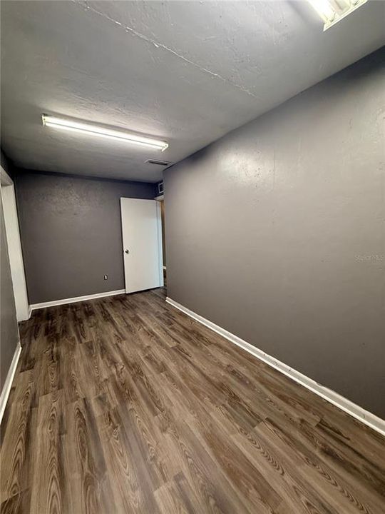 For Sale: $11,100 (0 beds, 0 baths, 864 Square Feet)