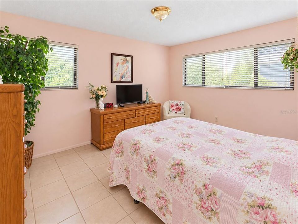 En Venta: $165,000 (2 camas, 2 baños, 1118 Pies cuadrados)