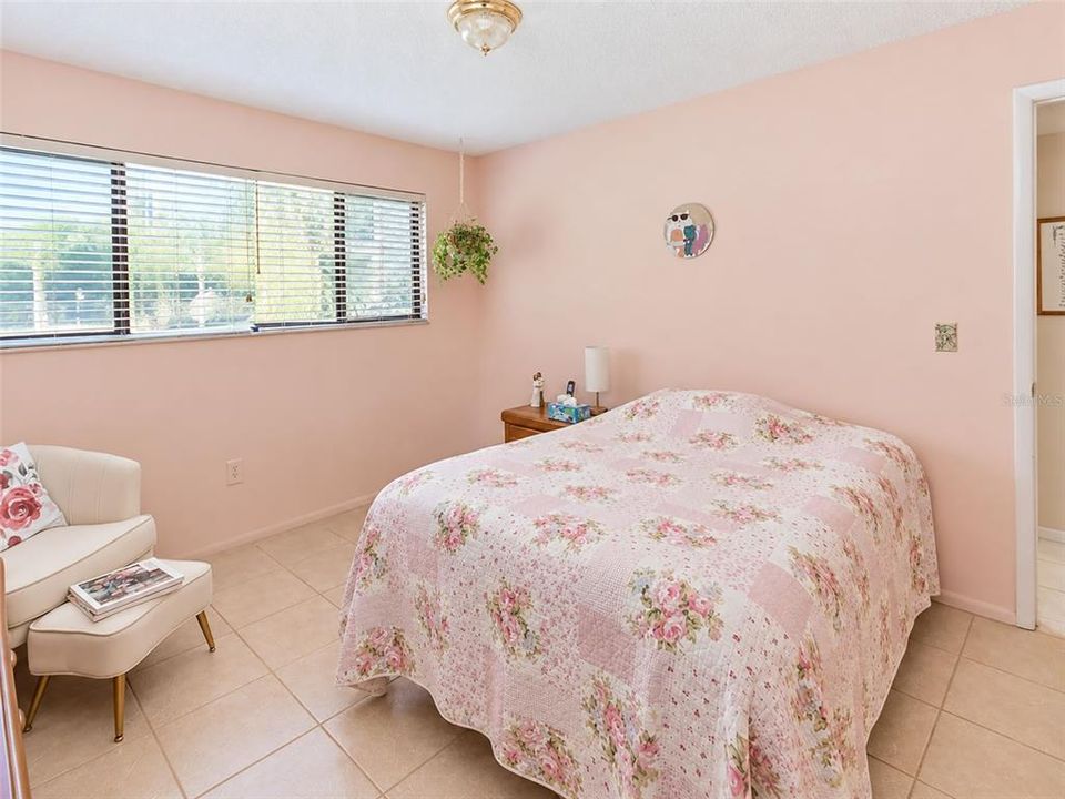 En Venta: $165,000 (2 camas, 2 baños, 1118 Pies cuadrados)