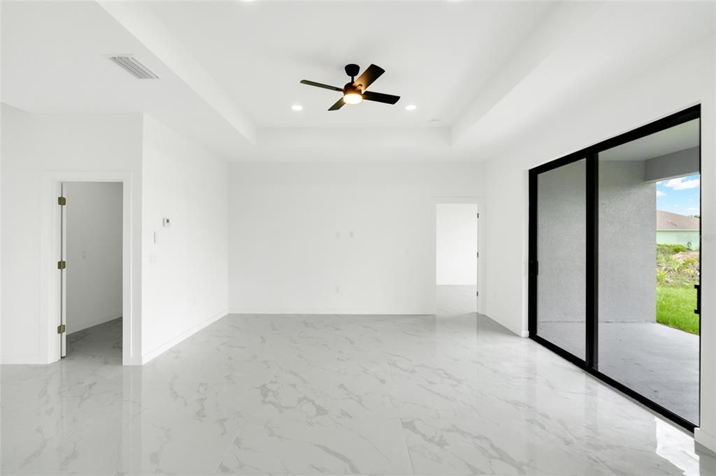 На продажу: $355,000 (3 спален, 2 ванн, 1719 Квадратных фут)