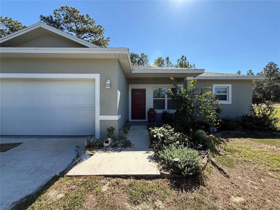 For Sale: $319,000 (4 beds, 2 baths, 1531 Square Feet)