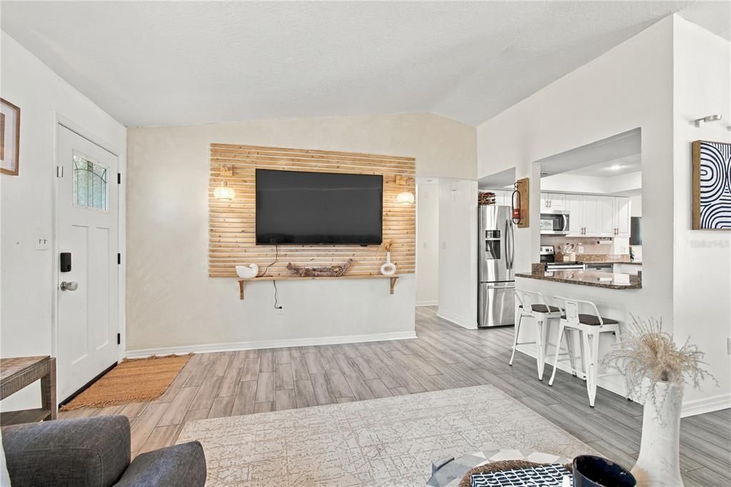 En Venta: $529,900 (4 camas, 2 baños, 1792 Pies cuadrados)