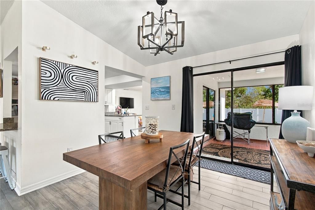 En Venta: $529,900 (4 camas, 2 baños, 1792 Pies cuadrados)